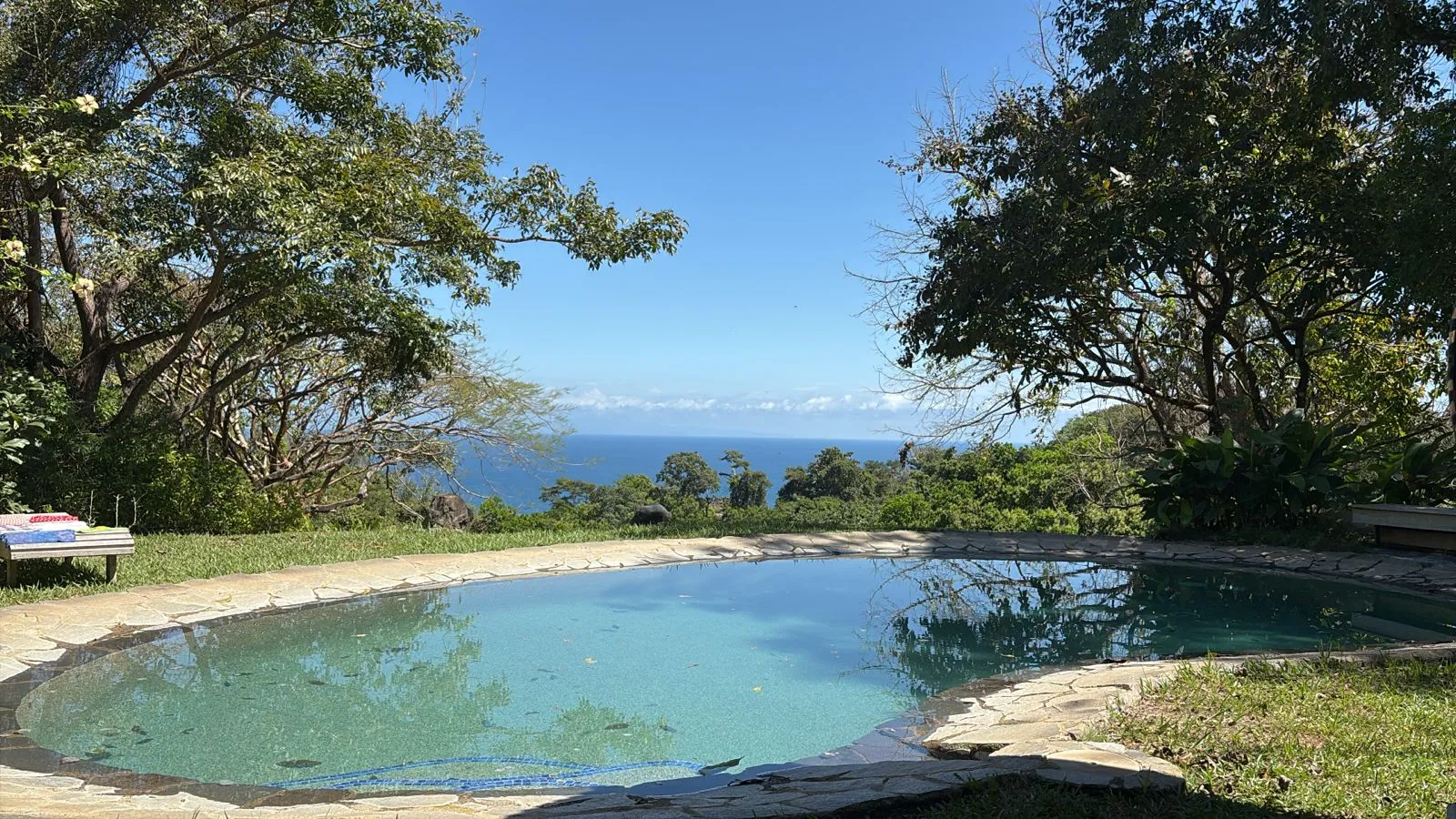 Amazing Ocean View Property with Exceptional Development Potential & Boho Home, Rustic Cabin and Pool in Delicias Near Montezuma - image 2