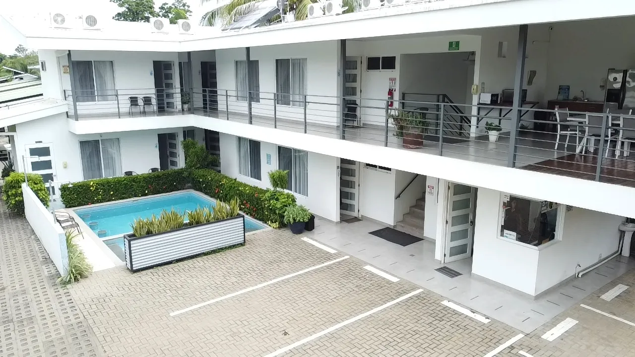 ESTABLISHED AND PROFITABLE HOTEL FOR SALE IN UVITA, PUNTARENAS - image 4