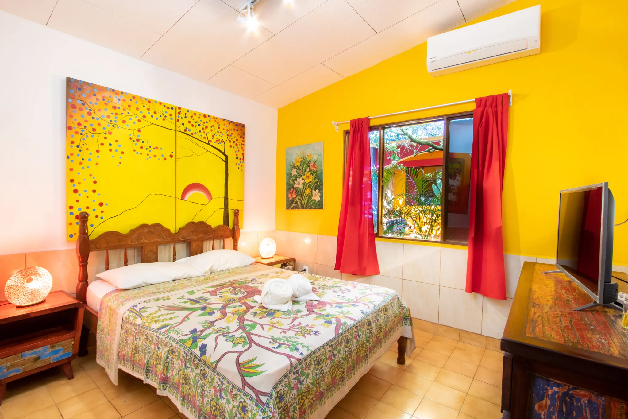 Budha House, Your Hotel and Comercial in the Heart of Jaco Main Street - image 14