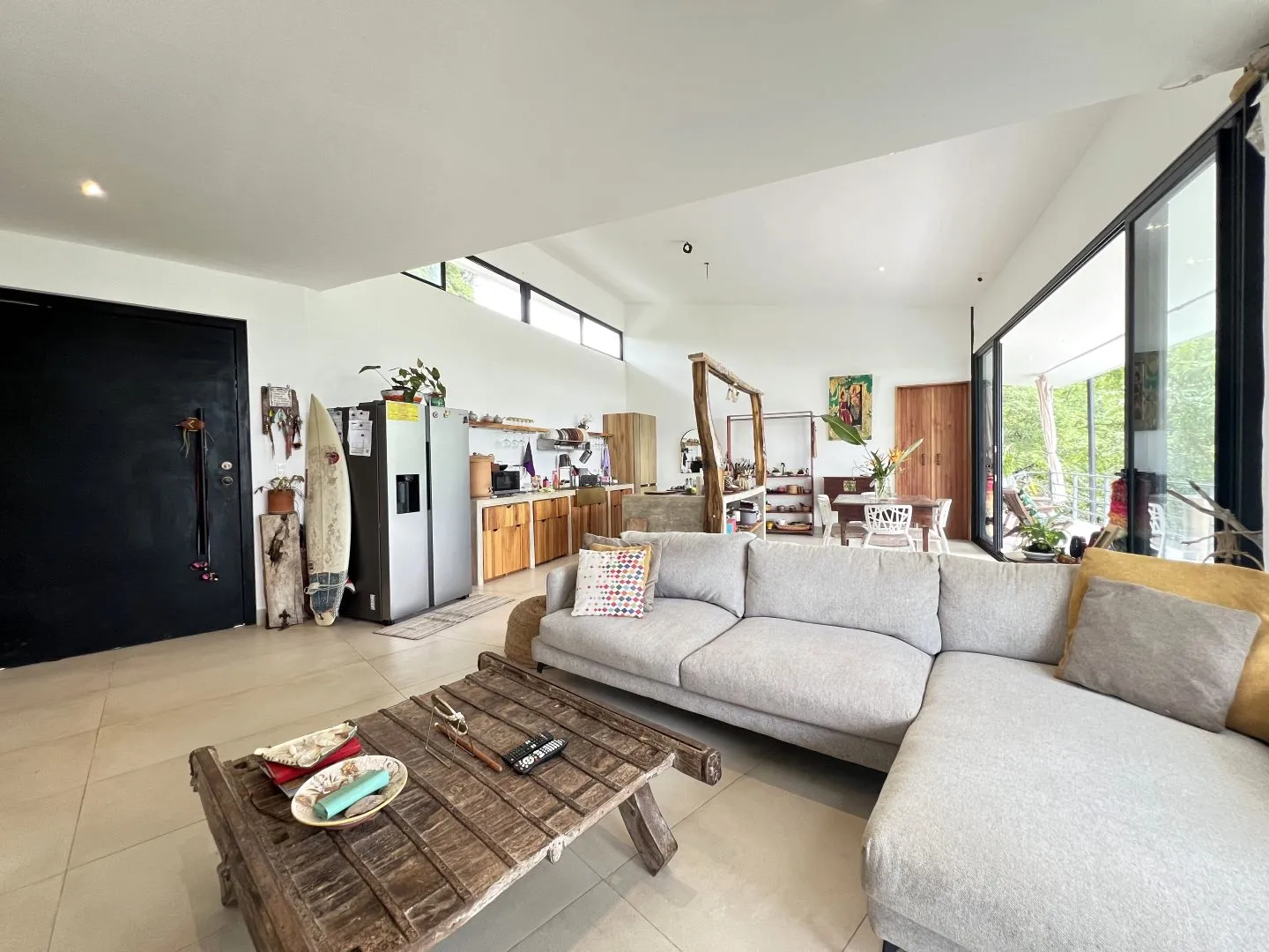 3 bedroom villa, 2 appartments with breathtaking ocean view in Santiago de Hermosa - image 2