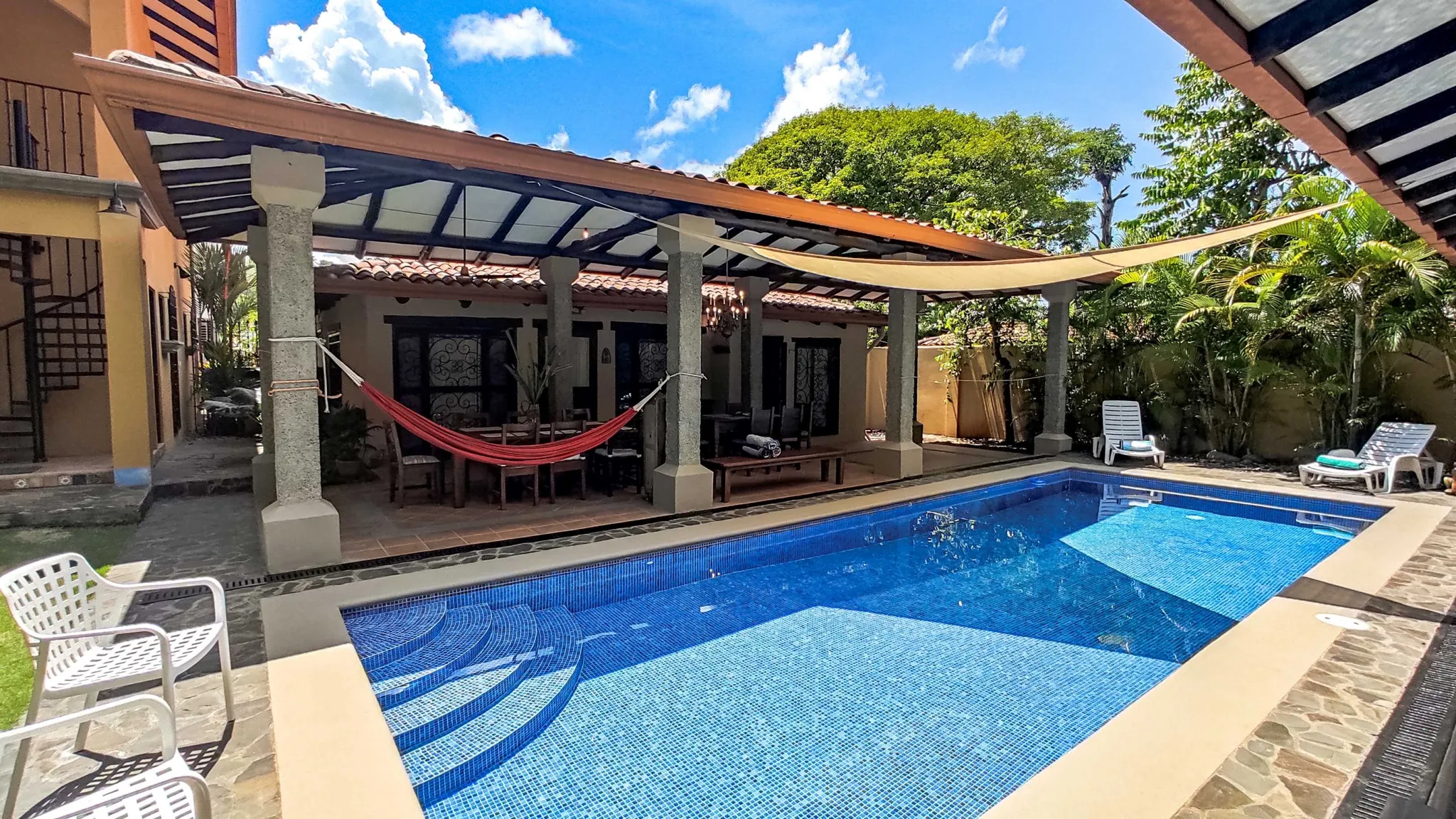 Five bedroom luxury resort villa with pool near Playa Hermosa, Puntarenas - image 10