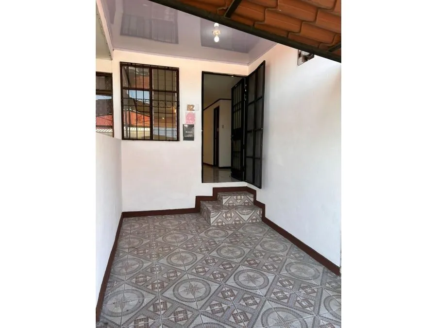 SE VENDE FOR SALE CASA EN CODOMINIO DE UN NIVEL EN PAVAS - image 5