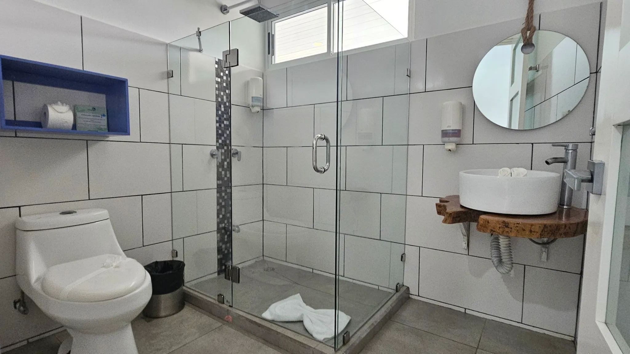 ESTABLISHED AND PROFITABLE HOTEL FOR SALE IN UVITA, PUNTARENAS - image 12