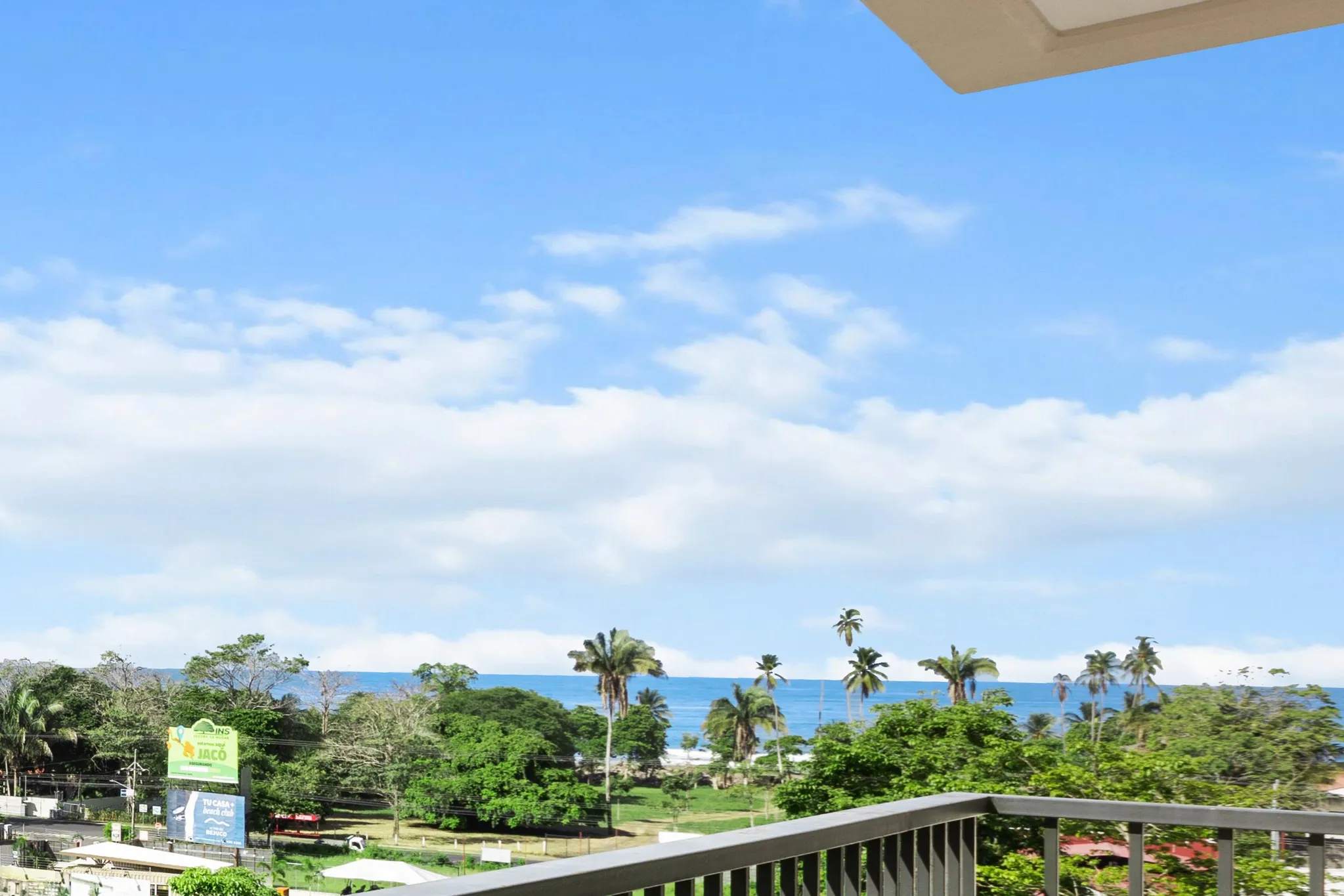 6th Floor 3-bedroom JacoBay Condo with Panoramic Sunrise, Mountain and Ocean Views - image 5
