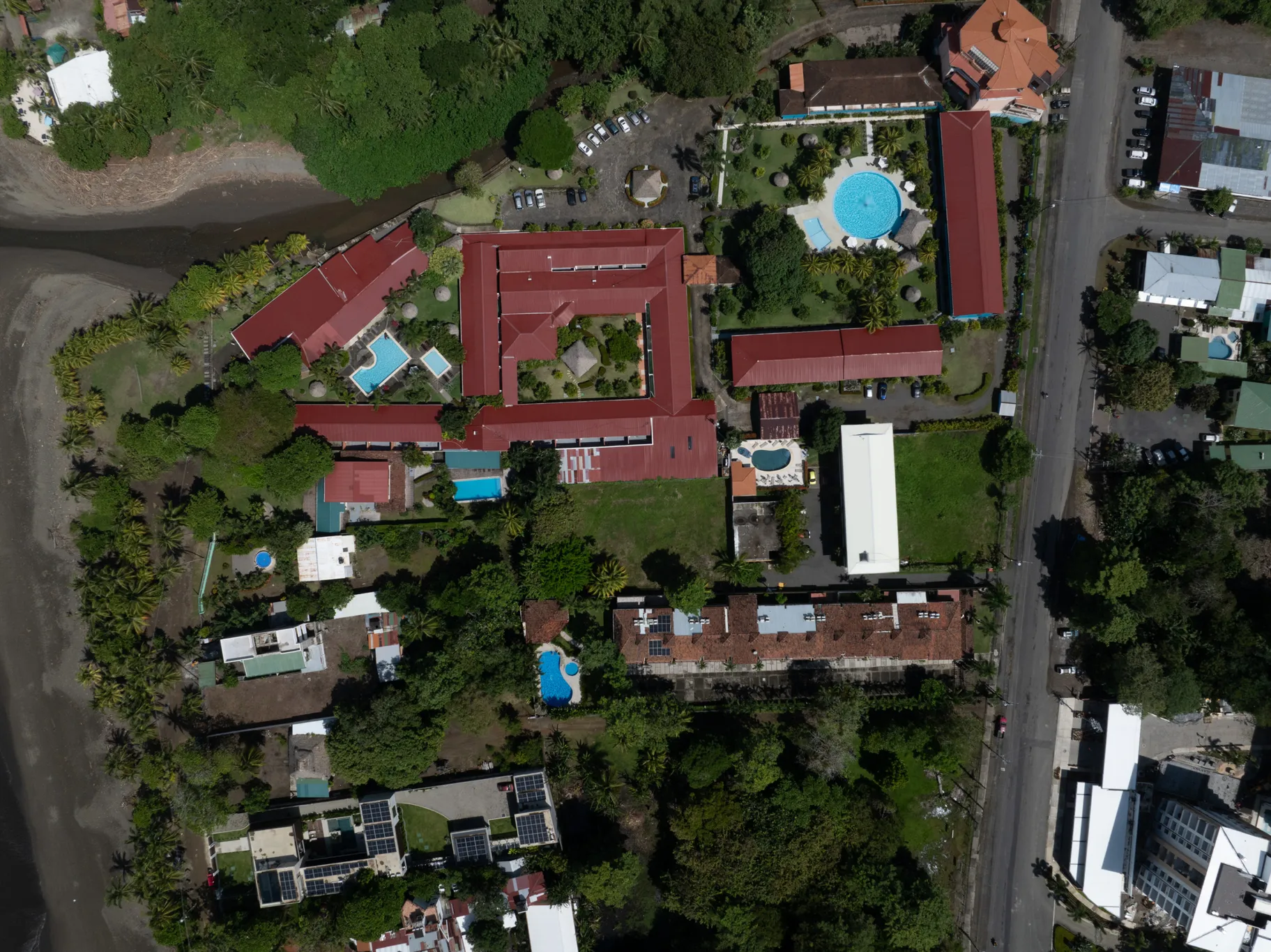 Beautiful Lot a few meters from the beach - image 4