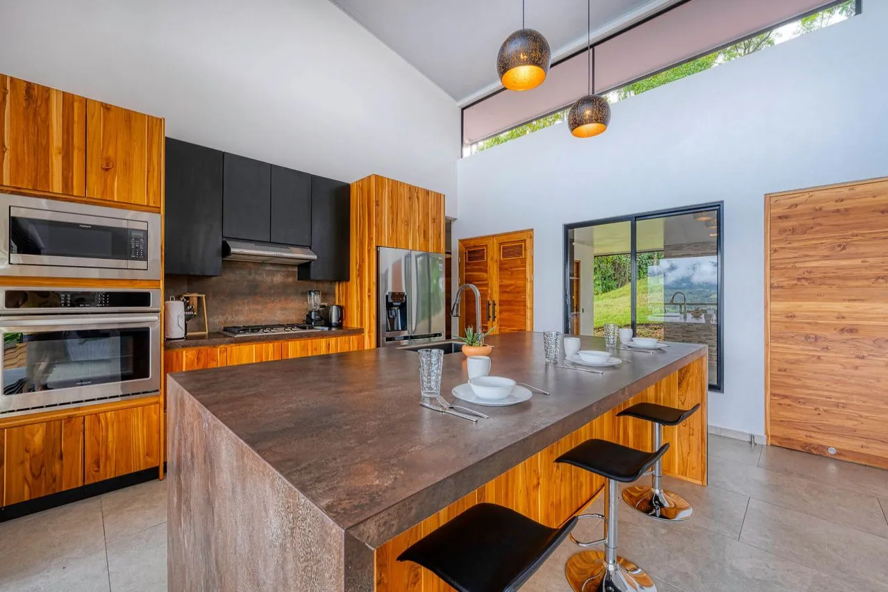 MOUNTAIN & VALLEY VIEW LUXURY HOUSE IN ESCALERAS, COSTA RICA – KONGO HOUSE - image 13