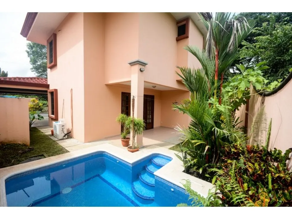 Beautiful House for Sale in Jaco Town - image 12