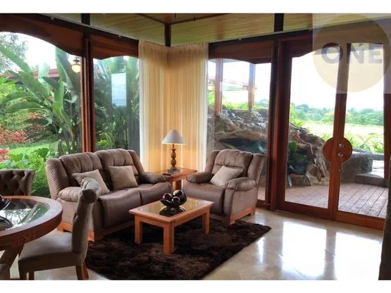 Tranquil Villa with Mountain Views in San Ramón, Costa Rica - image 3