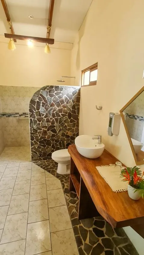  Villas Resort With Extraordinary Ocean View, For Sale!!! - image 4