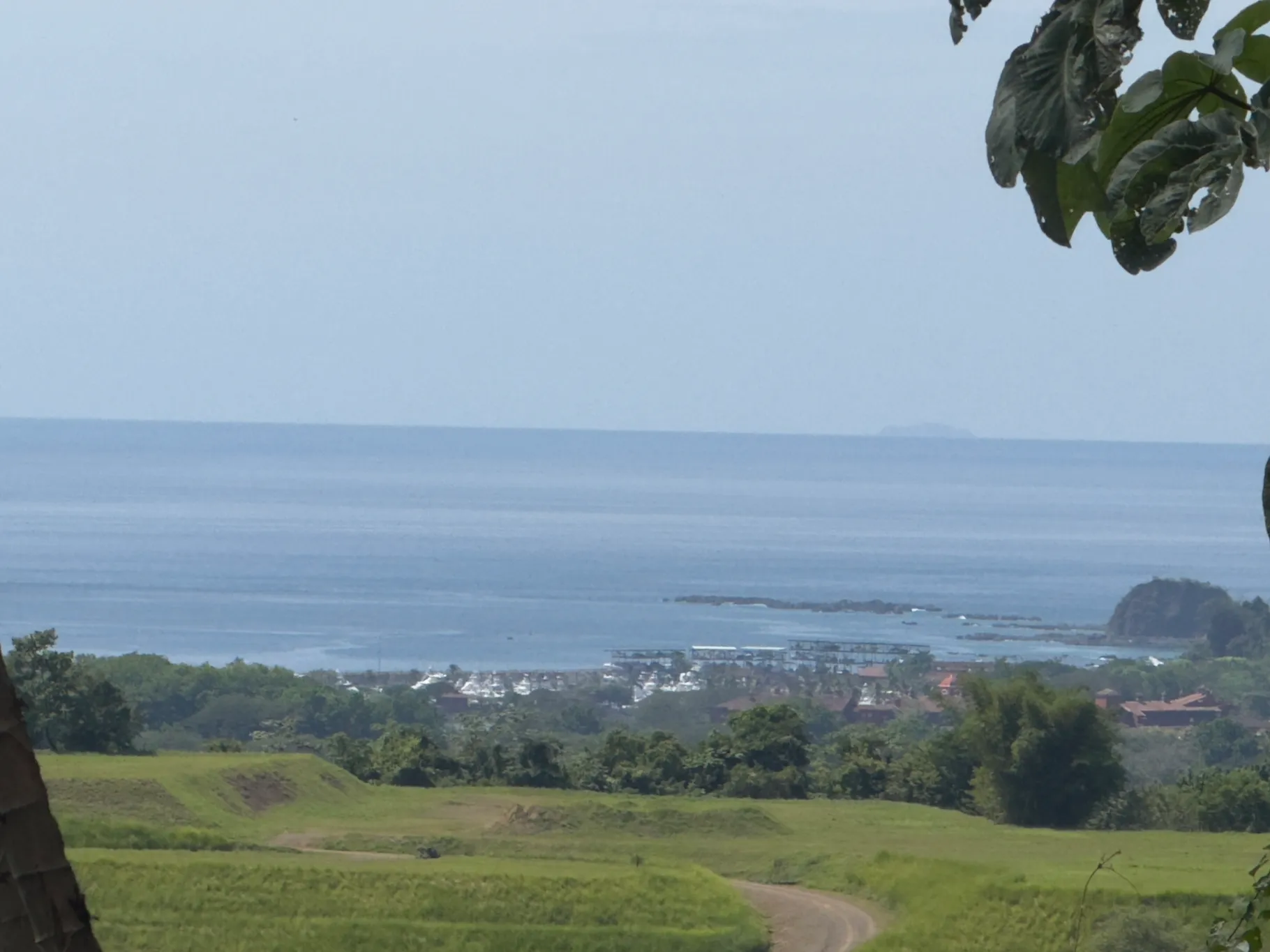 🌄 Prime Development Opportunity in Herradura – 206,657 m² with Ocean & Mountain Views 🌊🌿 - image 3