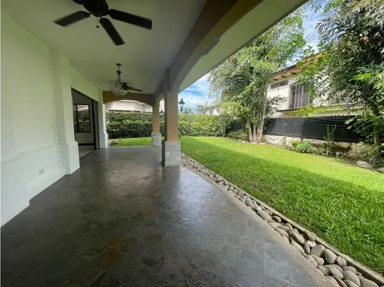 For Sale: Investment house in exclusive Gated Community in Santa Ana - image 9