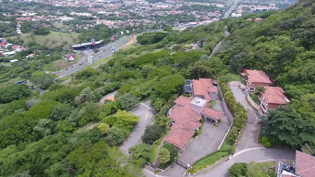 Lot for sale in the exclusive Villa Real development - image 11