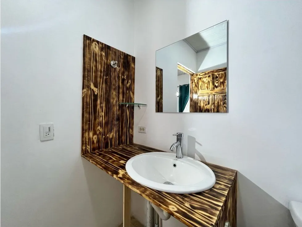 Great House In Los Angeles, Parrita - image 5