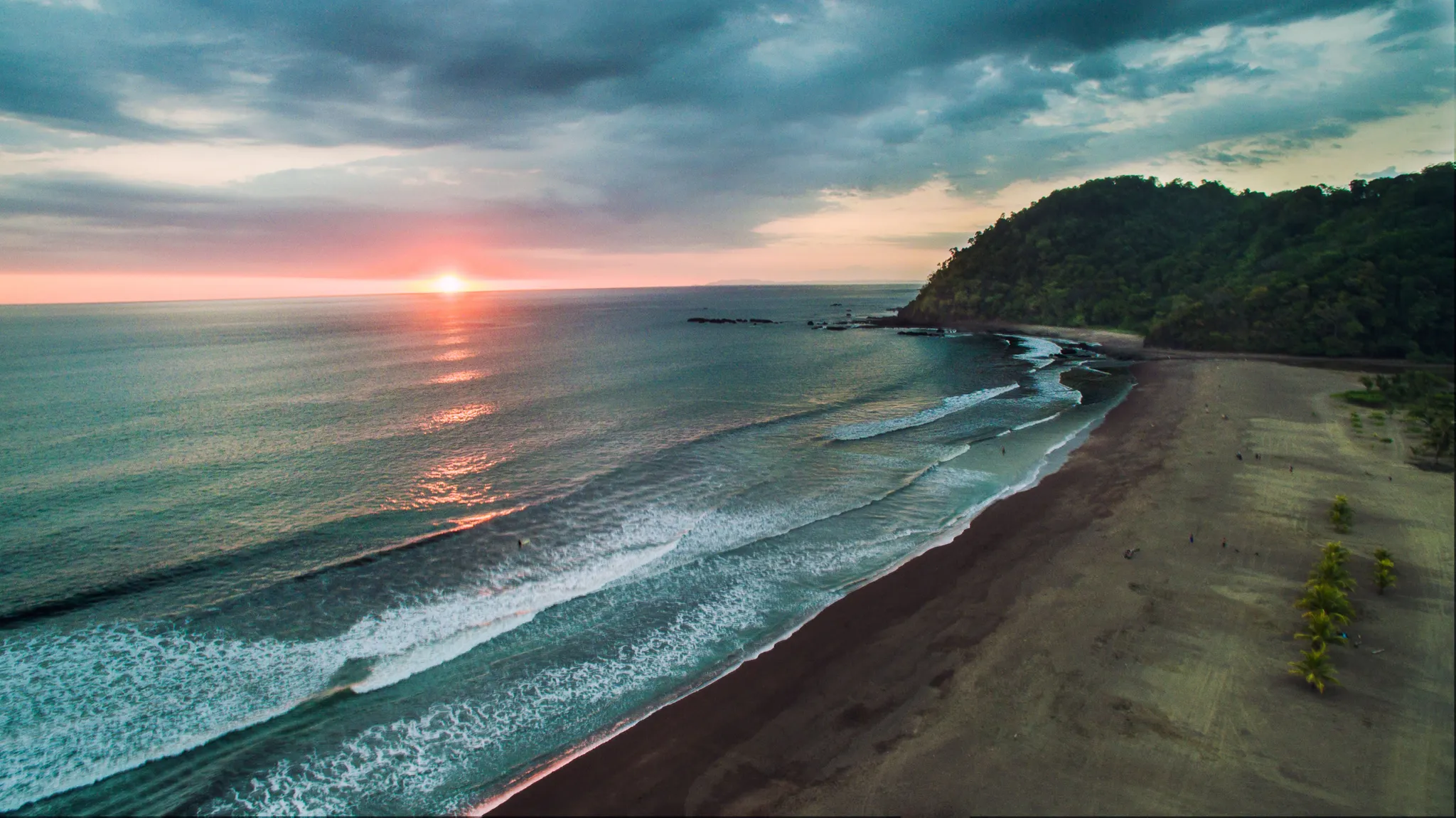 House for sale in Jaco just a few minutes from the beach. - image 4