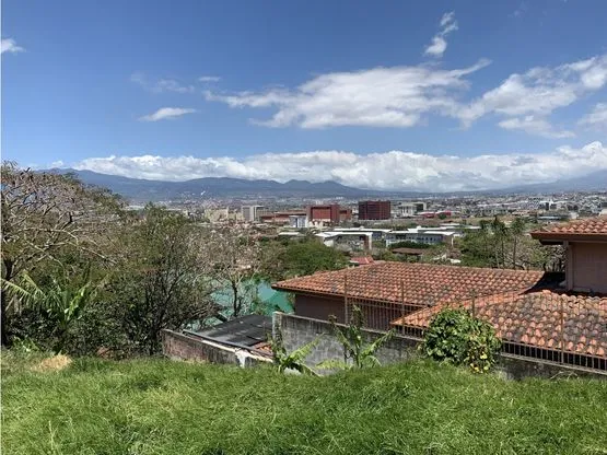 Lote -Terreno con vista para construir en Distrito Cuatro Escazú - image 6