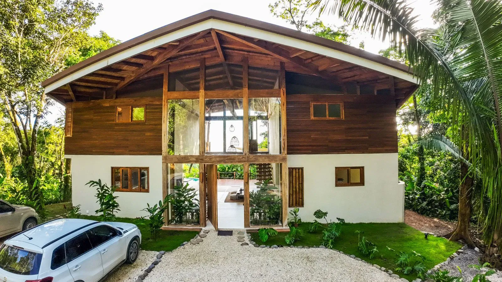 Three Beautifully Styled Homes with Ocean View Just Minutes from the Beach in Santa Teresa - image 3