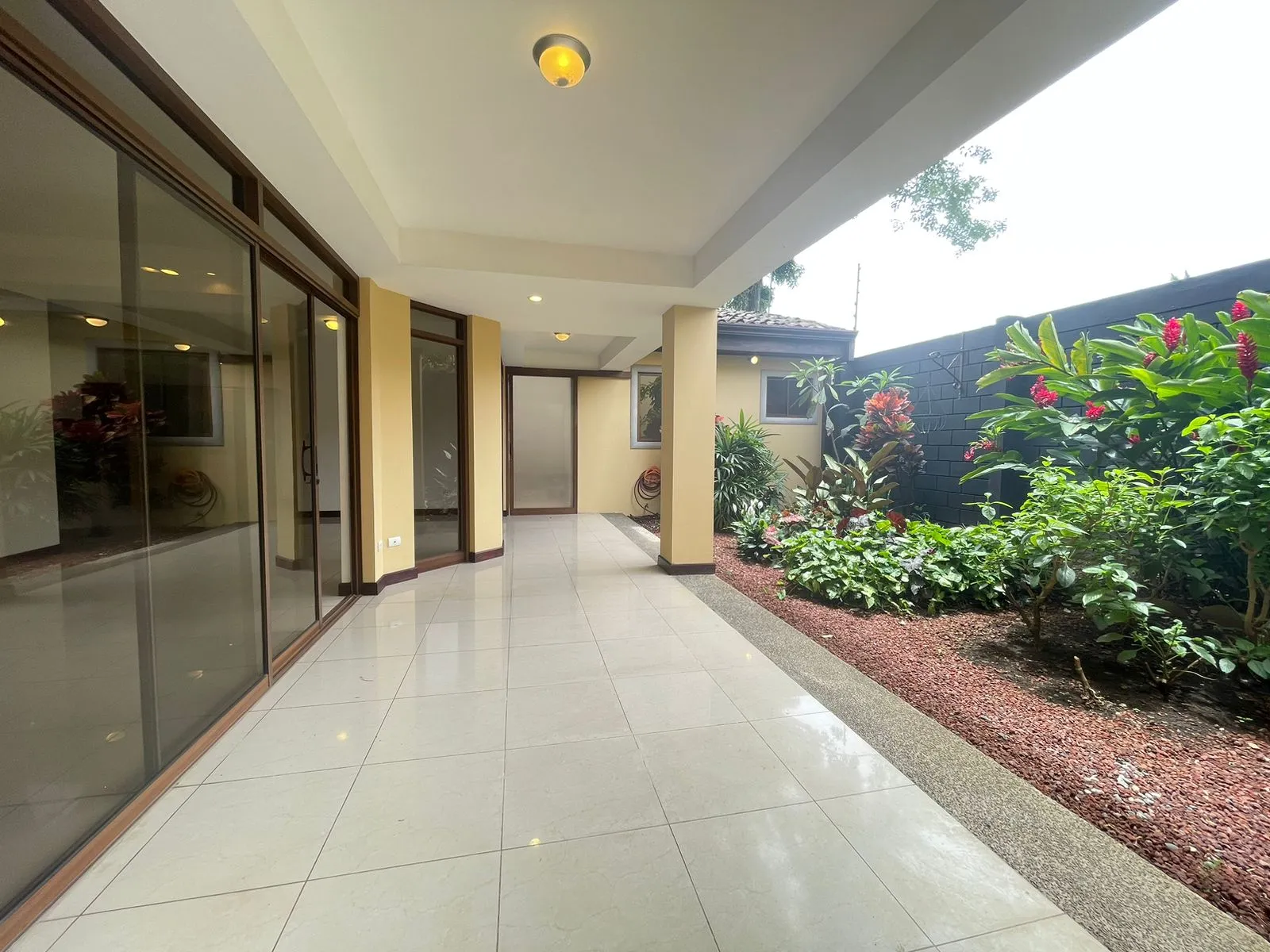 For Sale: Residencial House in Santa Ana - image 11