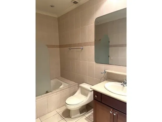 Rent / Beautiful Apartment in Condominium, Escazu, San Jose  - image 14
