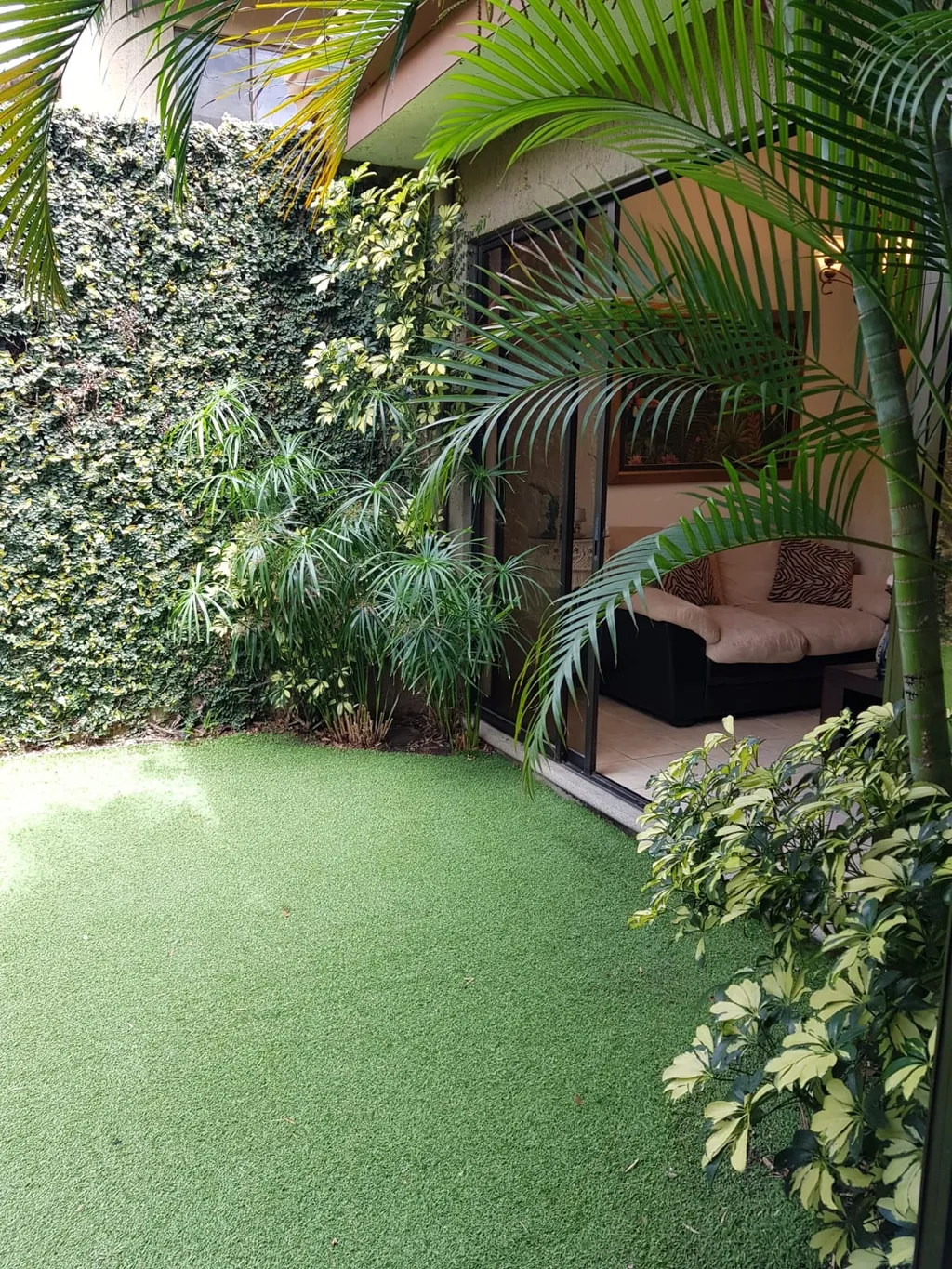 3 bedroom House in Santa Ana in Gatted Community - image 10