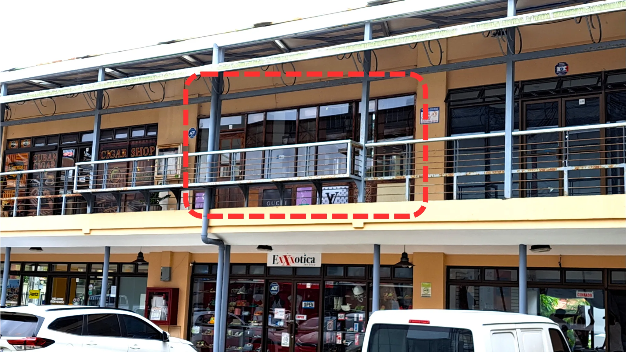 Shop Space with Loft in Jacó’s downtown Plaza Coral for Sale or Rent - image 5