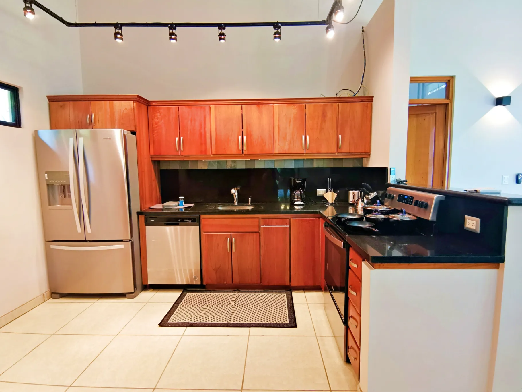 MAJESTIC VIEW HOUSE IN DOMINICAL, COSTA RICA - image 14