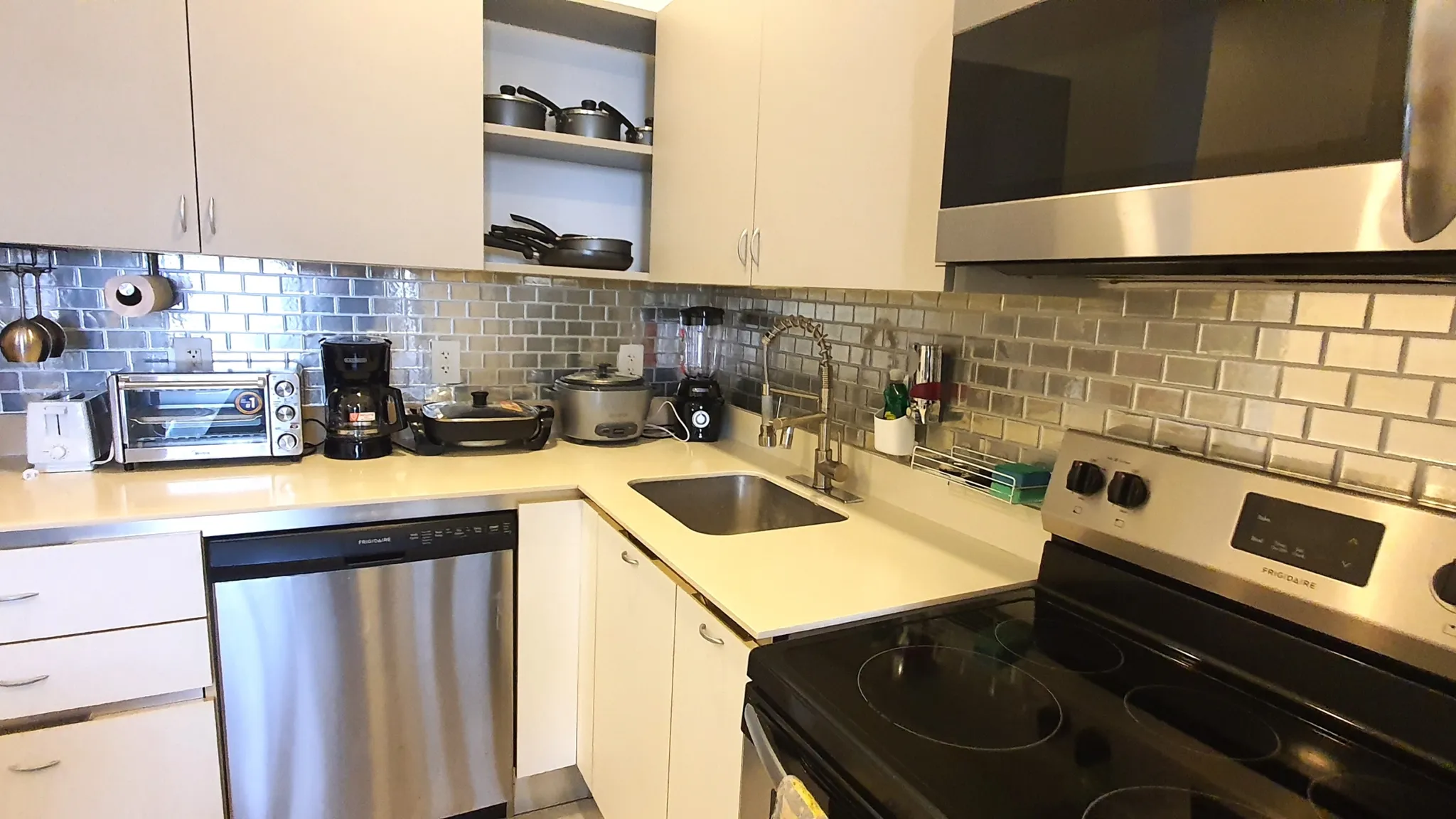 Stylish 2-Bedroom Condo in South side of Jaco – Walk to the Ocean - image 11