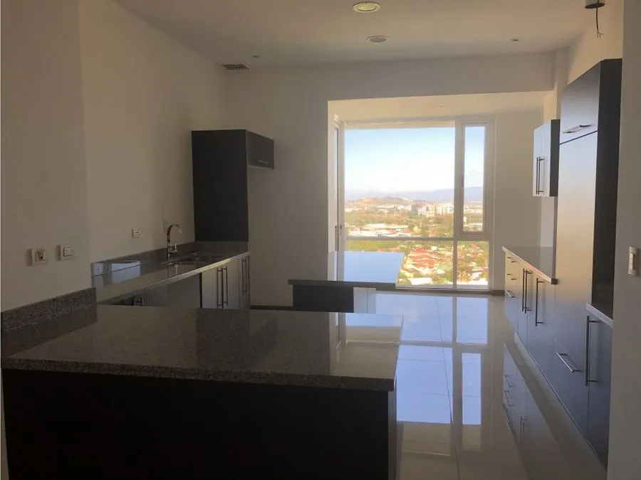 Vendo Condominio Alta Pietra en Bello Horizonte de Escazu - image 6