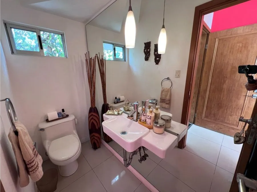 Selling a Beautiful Condominium in Santa Ana Centro - image 14