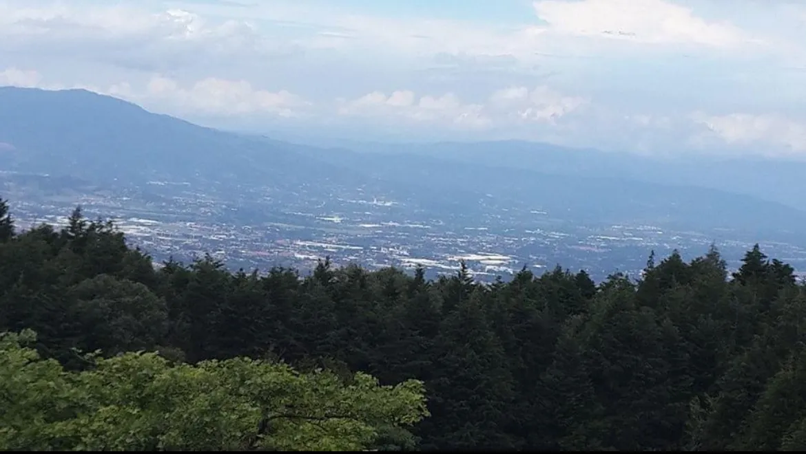 Sale / Beautiful Land (With Permission for Commercial Use) San Isidro, Heredia - image 13