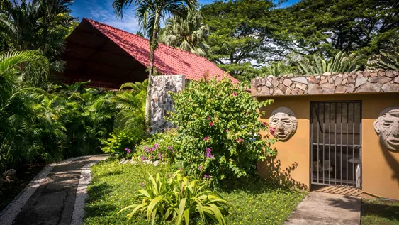 A Pristine 3-Star Jacó Gem Hotel with prime location and a history of excellence - image 12