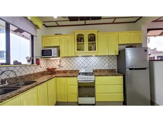 Large multi-family rental property in superb condition and with excellent location - image 7