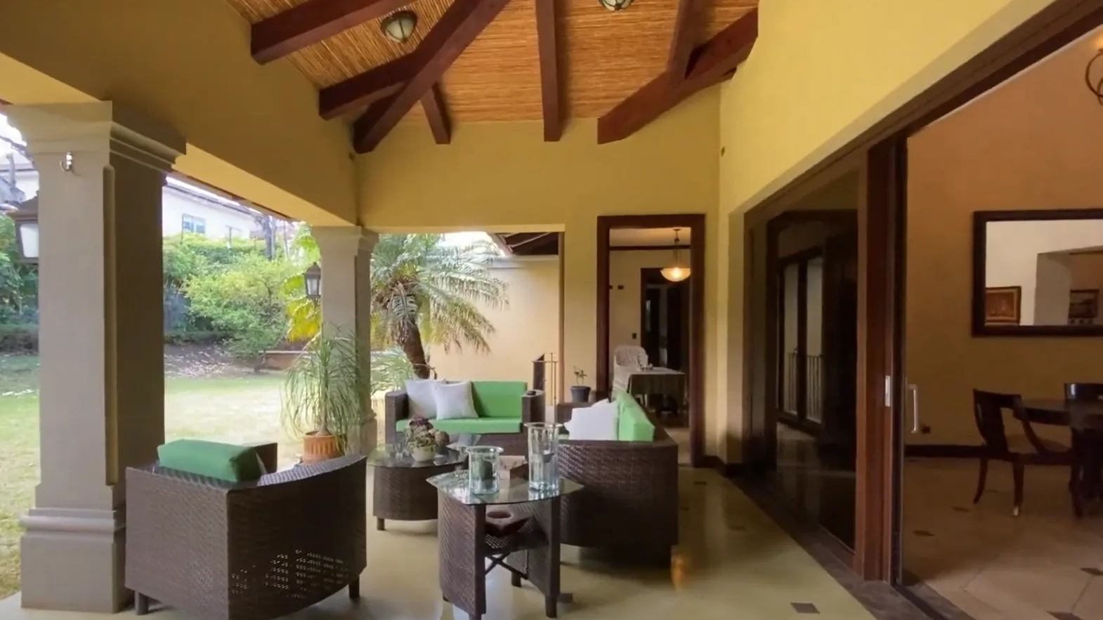 LUXURIOUS SUN VALLEY HOUSE IN SAN JOSE, COSTA RICA - image 15