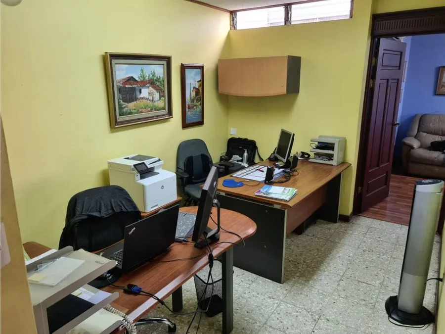 House for Commercial or Residential Use - image 4