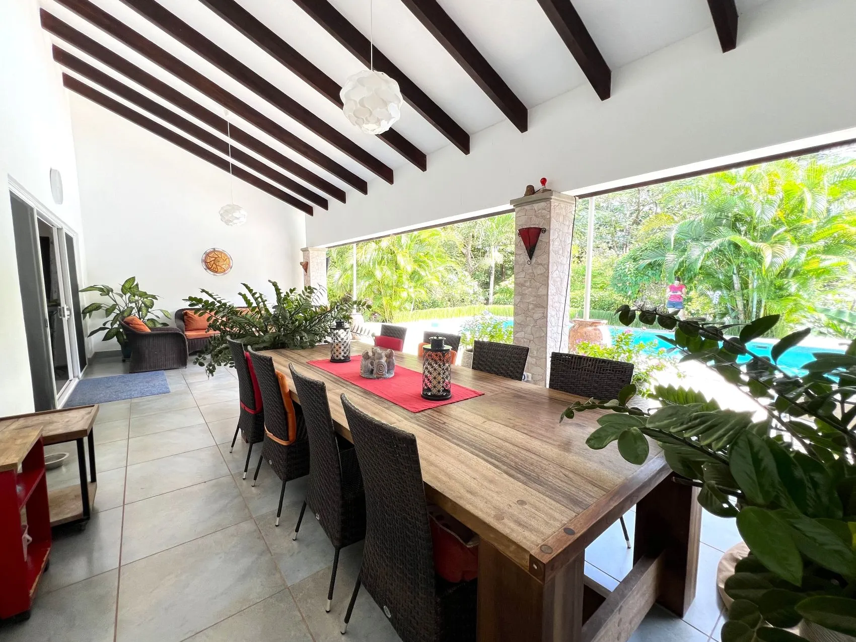 Villa Palma Royal Exclusive Private Estate with Modern Luxury and Natural Charm with horse stables in Las Delicias Santa Teresa - image 9