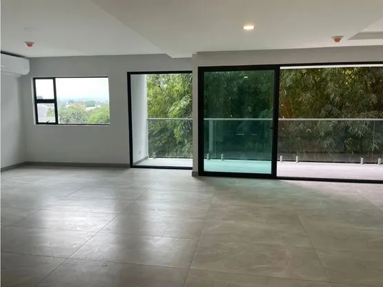 Luxury 2 or 3 -Bed Apartment in Escazú: New Development - image 5