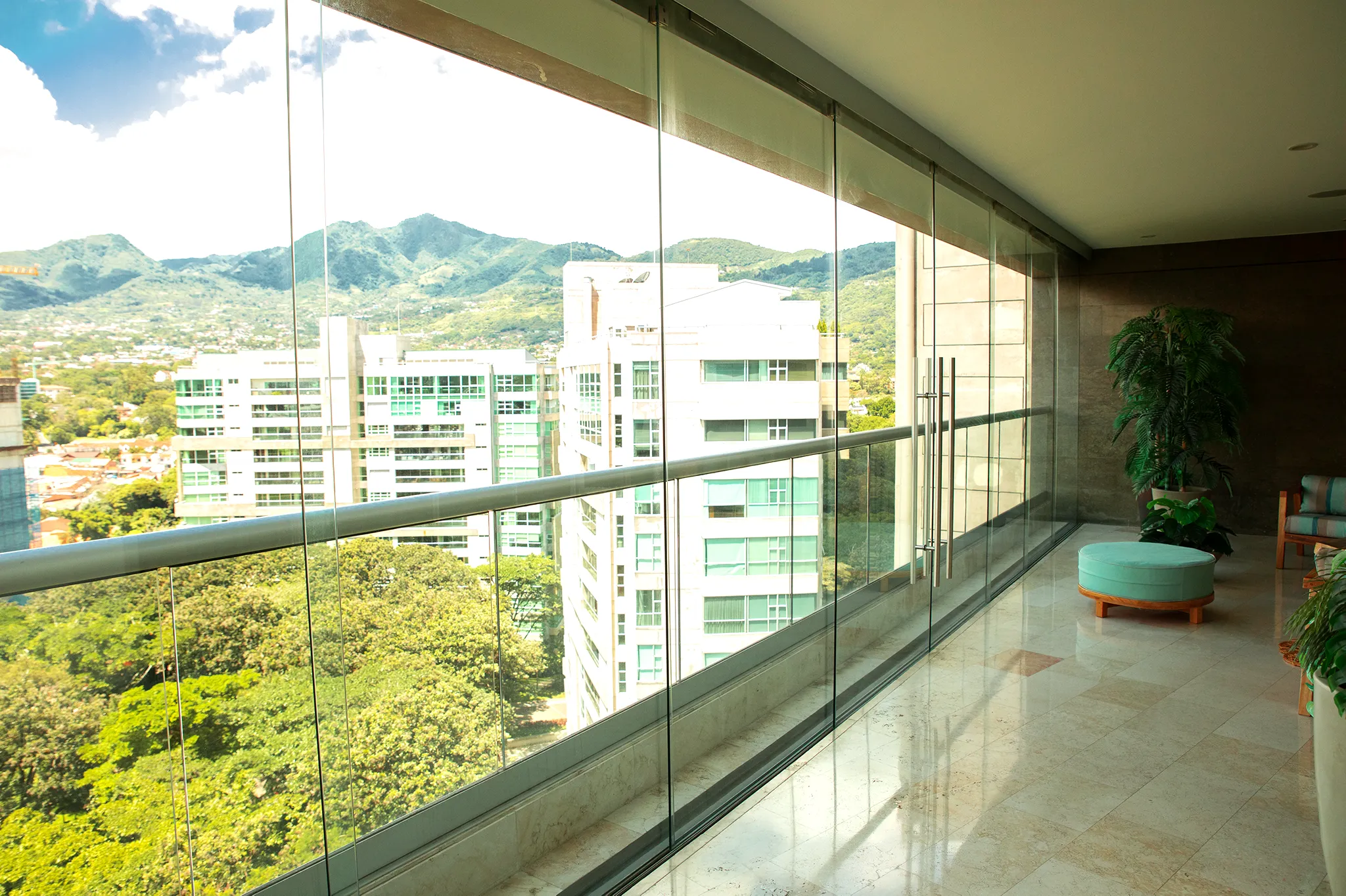 Penthouse for Sale in Central Park Condominium, Escazú - image 12