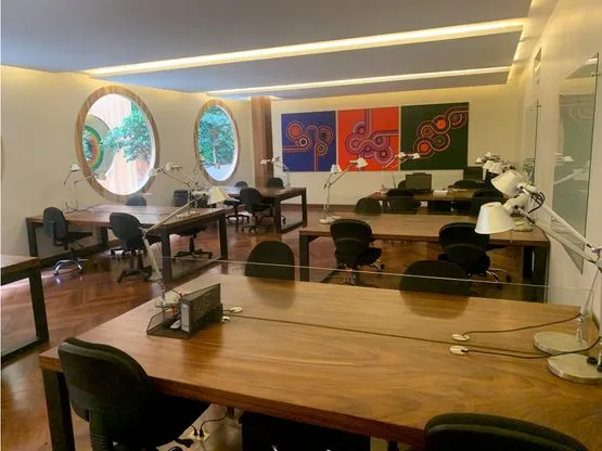 Espectaculares 1300 m2 de oficinas, en La Sabana! - image 11