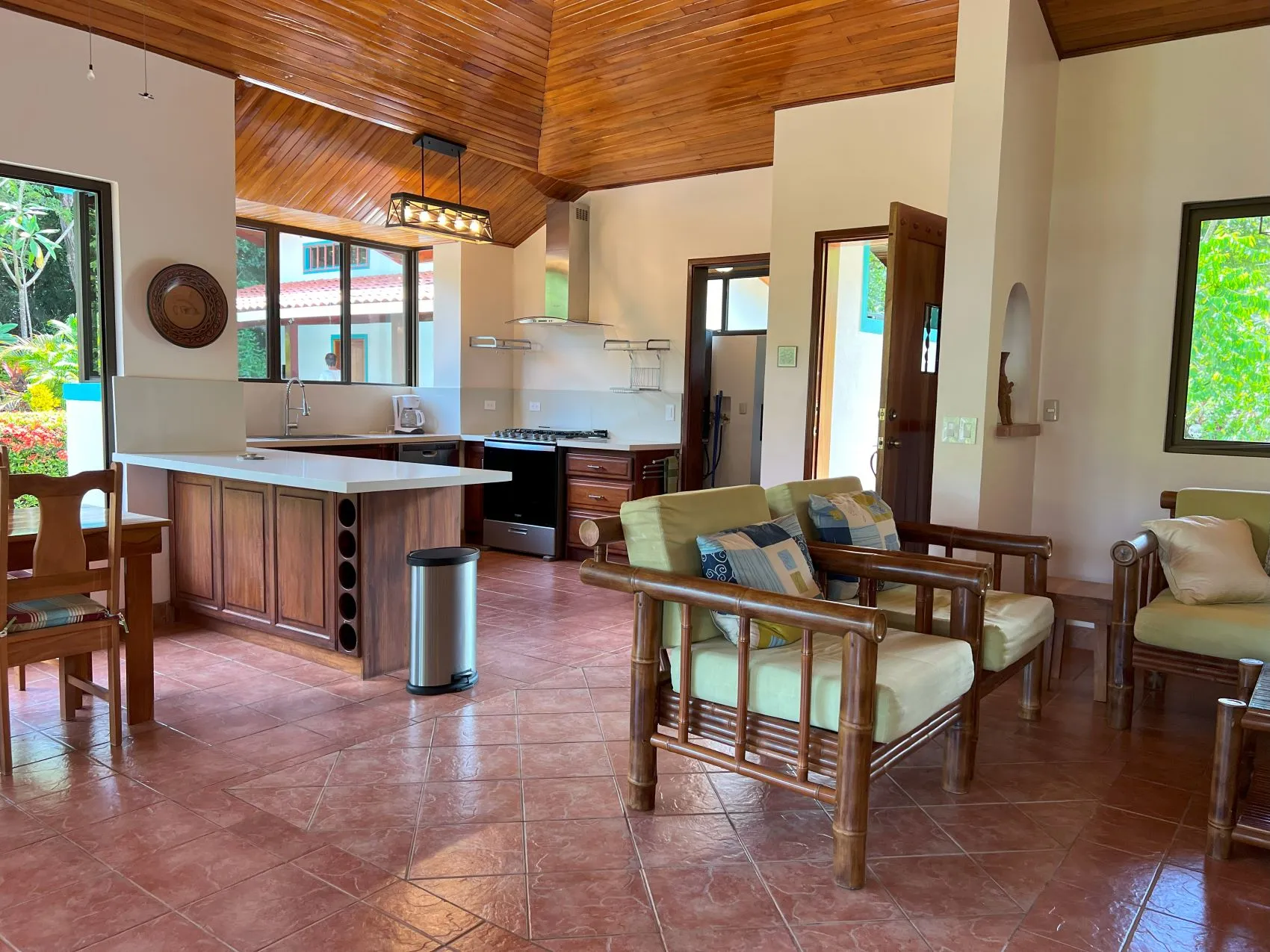 Charming 3-Bedroom, 3-Bathroom House with Pool Near Tango Mar – A Tropical Oasis - image 7