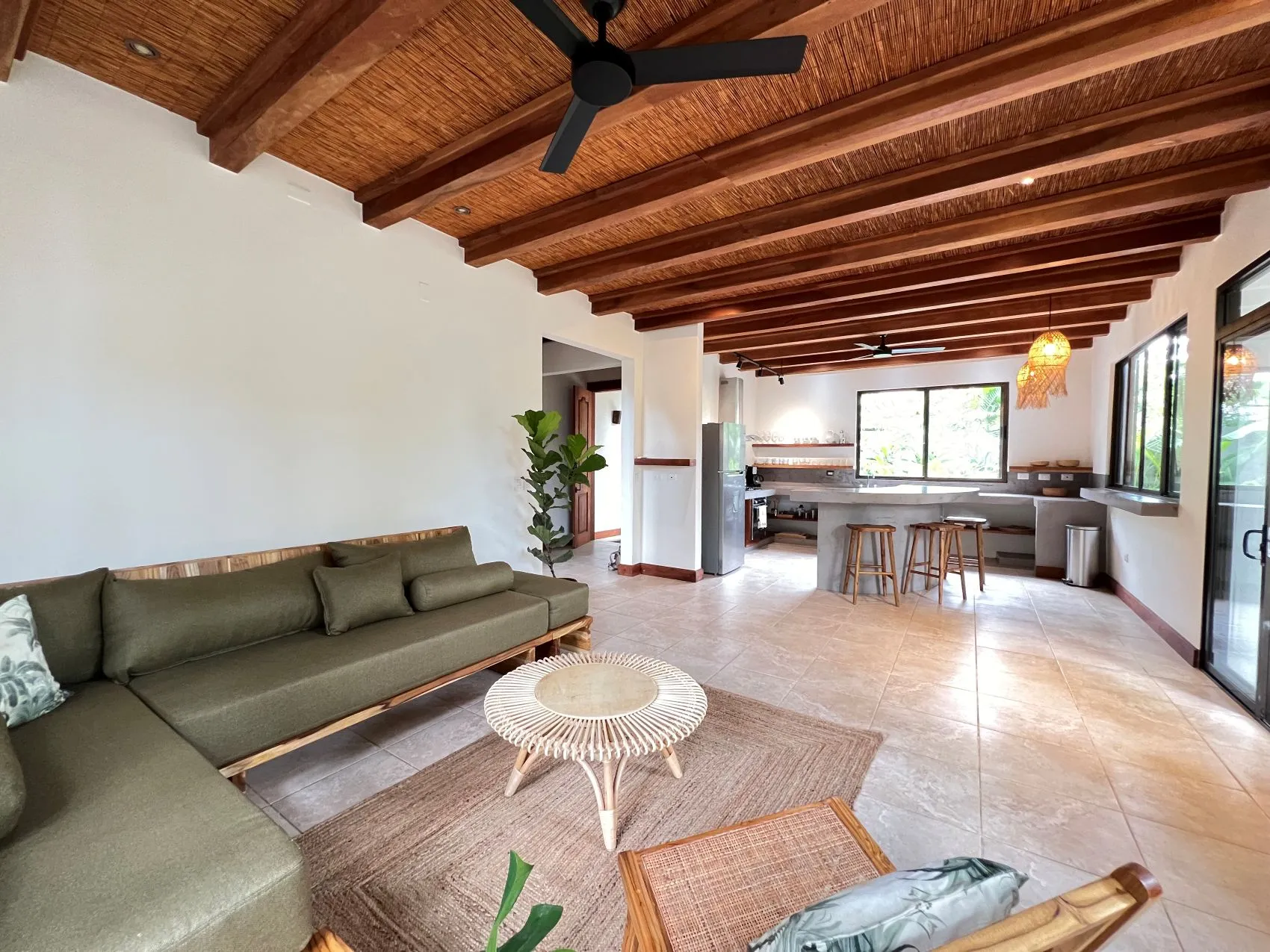 3 Bedroom Beach house foot steps from Playa Hermosa Santa Teresa - image 4