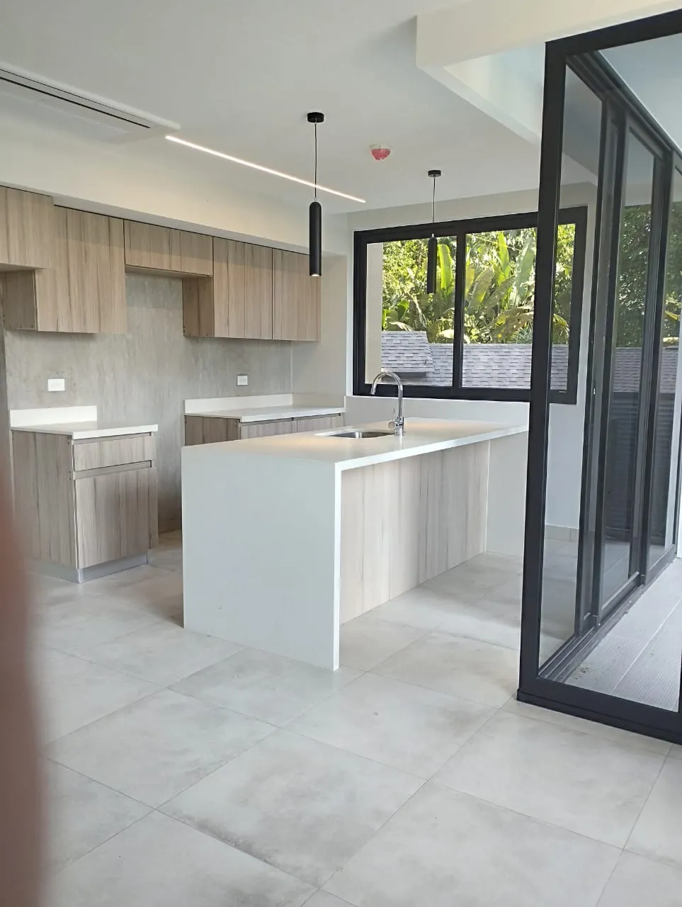 Torres del Mar – Modern New Condo Just Steps from Jaco Beach - image 7