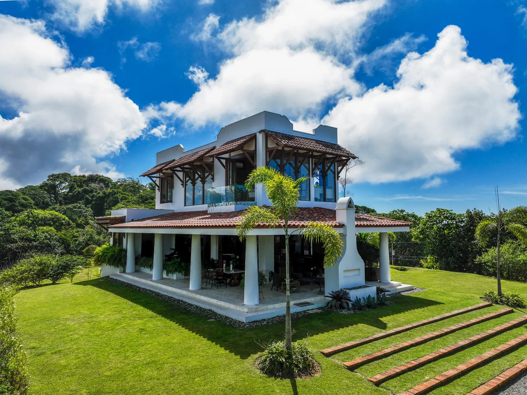 CASA CONSTRUIDA A MEDIDA CON 2 LOTES EN DOMINICAL, COSTA RICA - image 4