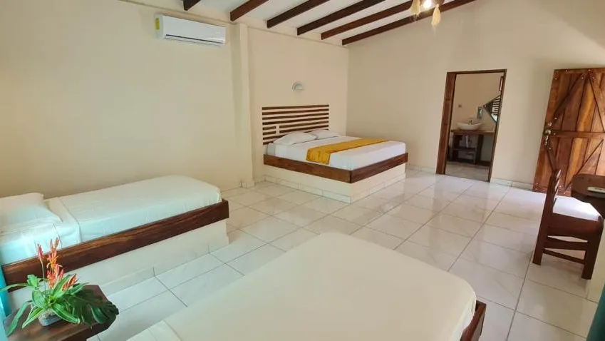  Villas Resort With Extraordinary Ocean View, For Sale!!! - image 9