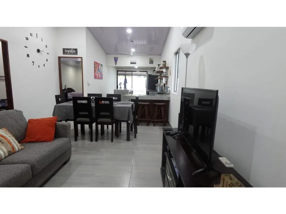  Newly Renovated House With a Prime Location in Jaco Town - image 2