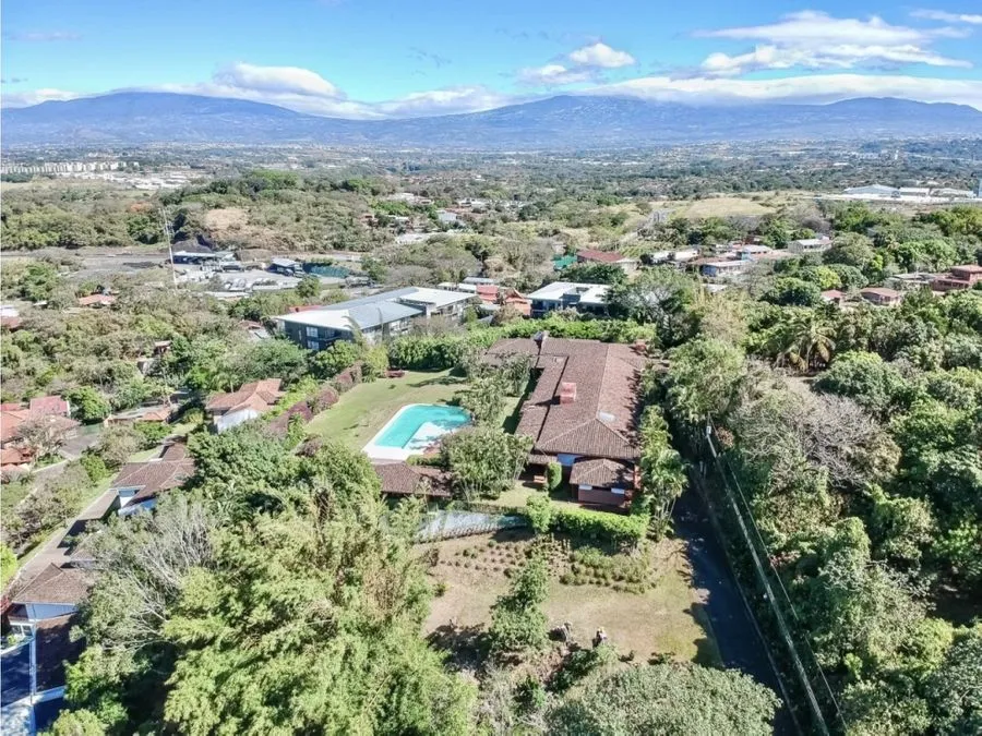 Venetian Oasis Estate luxury home for rent in Santa Ana Costa Rica - image 2