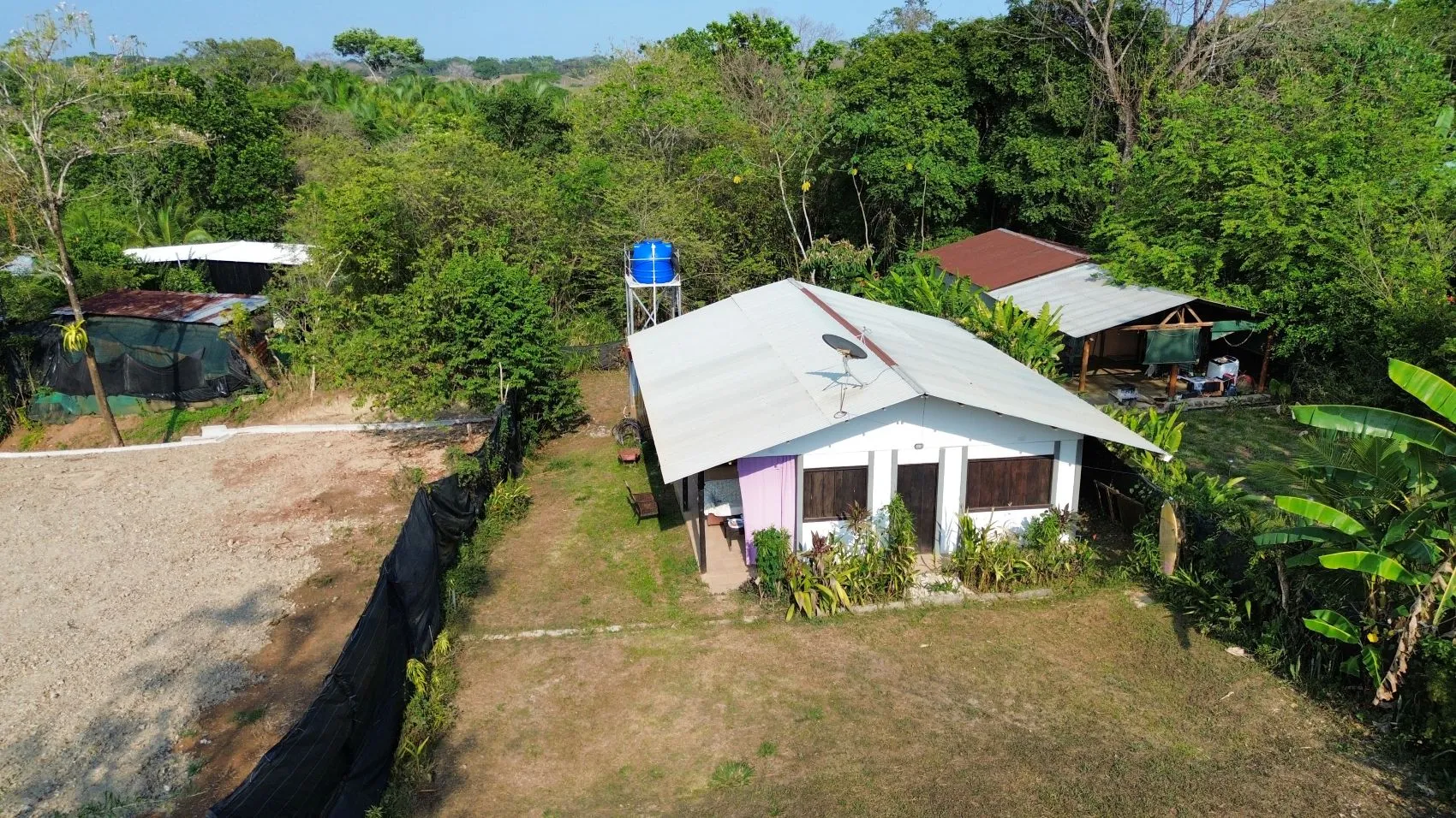 Affordable Investment with Expansion Potential in San Isidro, Santa Teresa - image 2