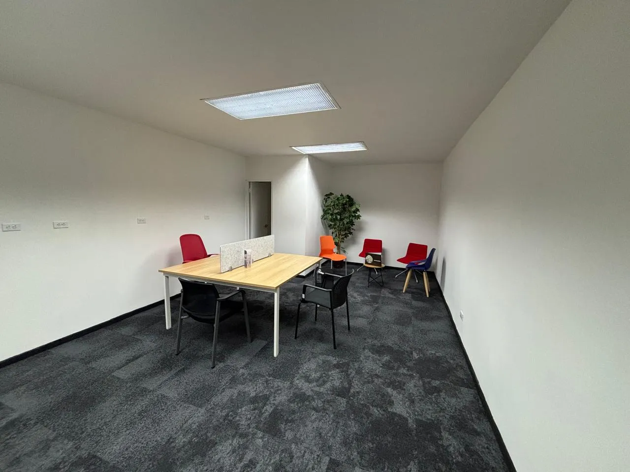 LOCALES COMERCIALES EN LA CAPITAL , SAN JOSE - image 9