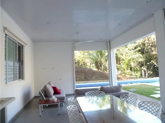 Beautiful Home in a quiet and green place close to Jaco Town - image 4