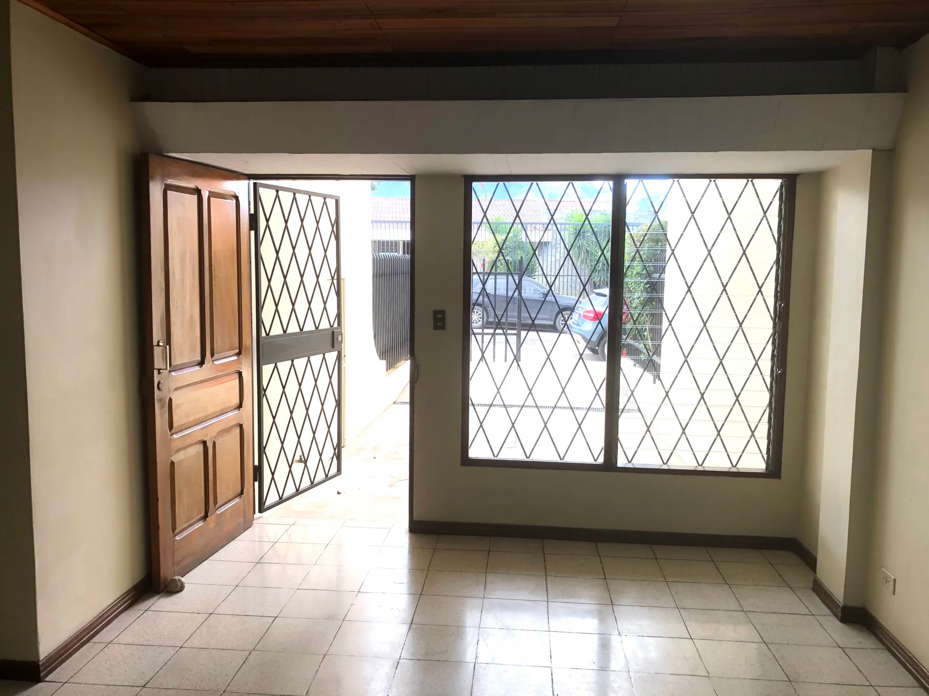 Rent / Office, Rohrmoser, San Jose - image 3