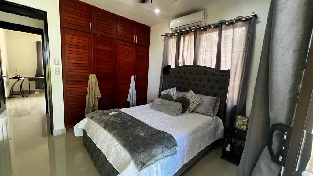 House for sale in Jaco just a few minutes from the beach. - image 12