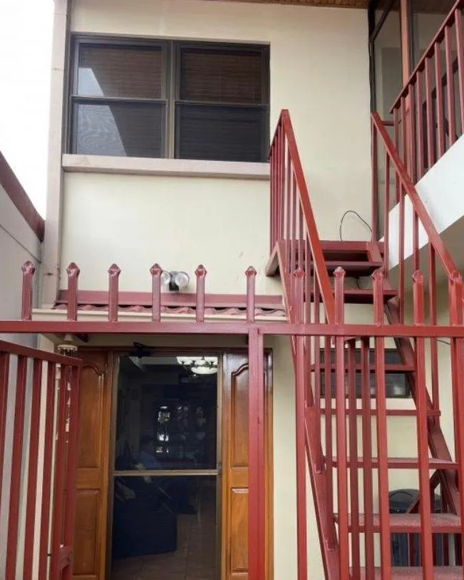 Sale / Interesting Property, (House and Apartments), La Uruca, San Jose - image 2